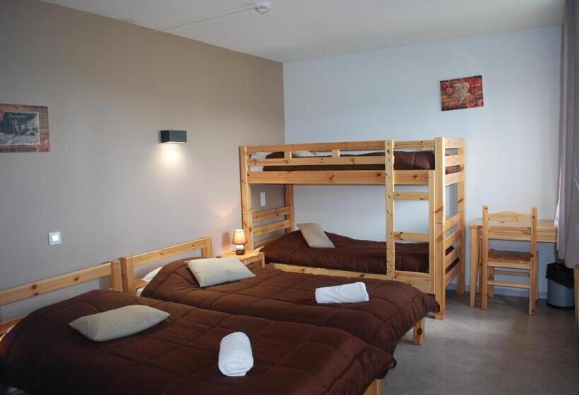 Номер Стандарт Трехместный, Chalet Ma Neou Centre De Vacances
