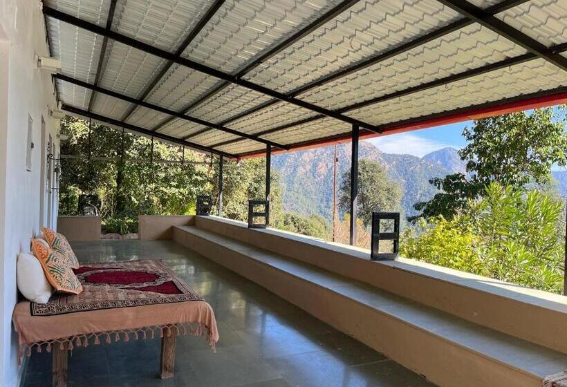 豪华房间, Dunagiri Retreat