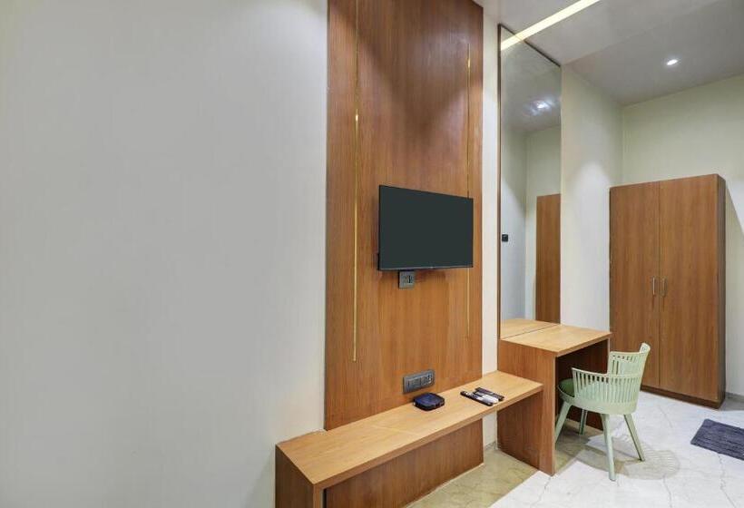 Suite, Radhe Residency
