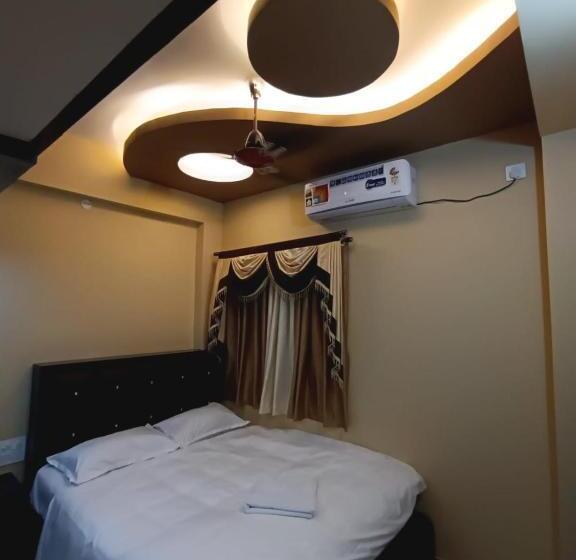 Номер Deluxe с Балконом, Alif Serviced  Apartments