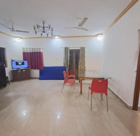 آپارتمان 2 خوابه, Roshni Luxury