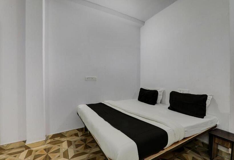 Трехместный Номер Классика, Oyo Flagship Hotel Classic Inn