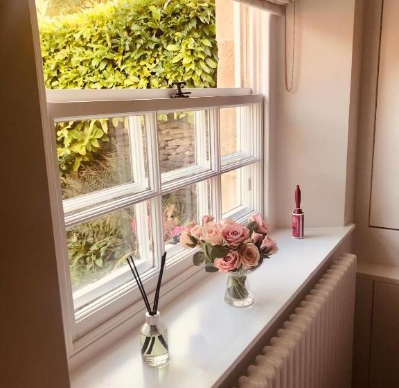 Номер Стандарт, The Old Post Office Studio Apartment In A Beautiful Cotswold Village