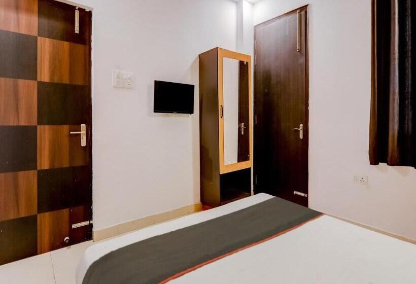スタンダードルーム, Collection O Kiara Guest House