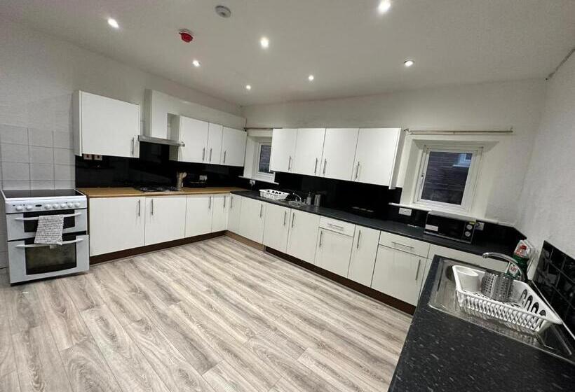 اتاق استاندارد, Harrow Stays Ha1