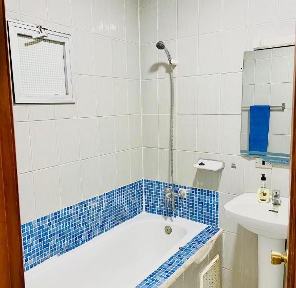 استودیوی استاندارد, Nouadhibou Guest House