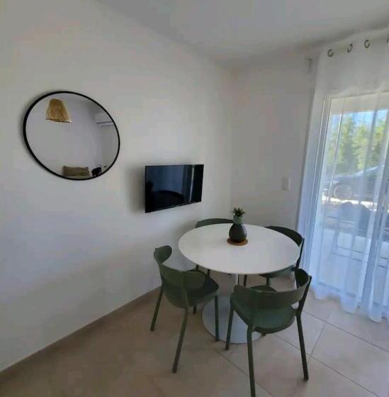 Апартаменты 1 Спальня с Террасой, Residence Marina Di Bravone