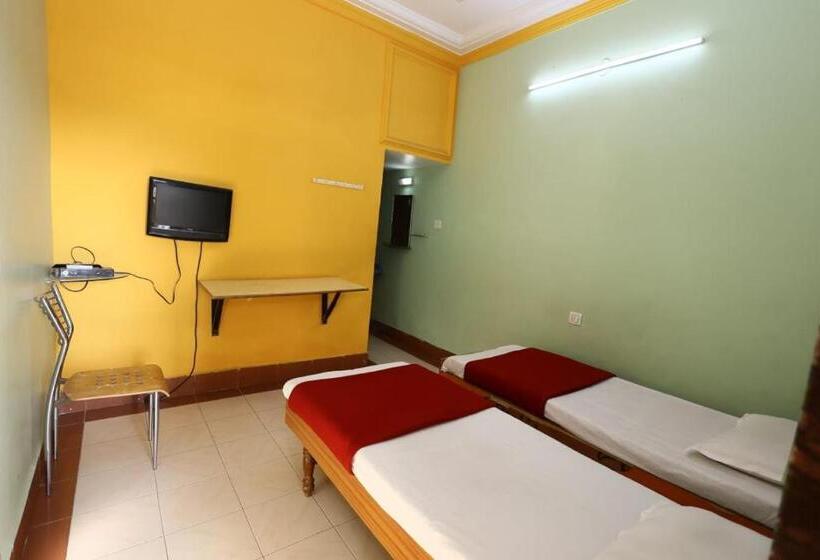 Номер Deluxe, Padmapani Park Fardapur