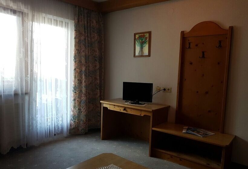 家庭间, Alpenstolz