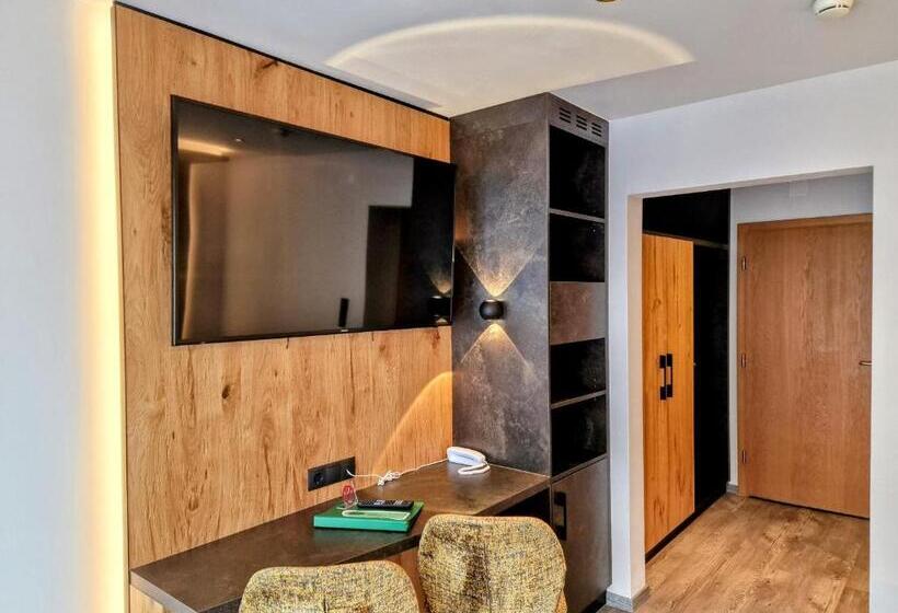 Номер Deluxe, Grieserhof