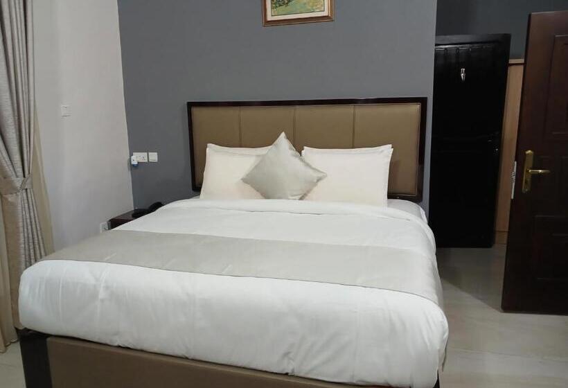 Номер Deluxe, Relax Court