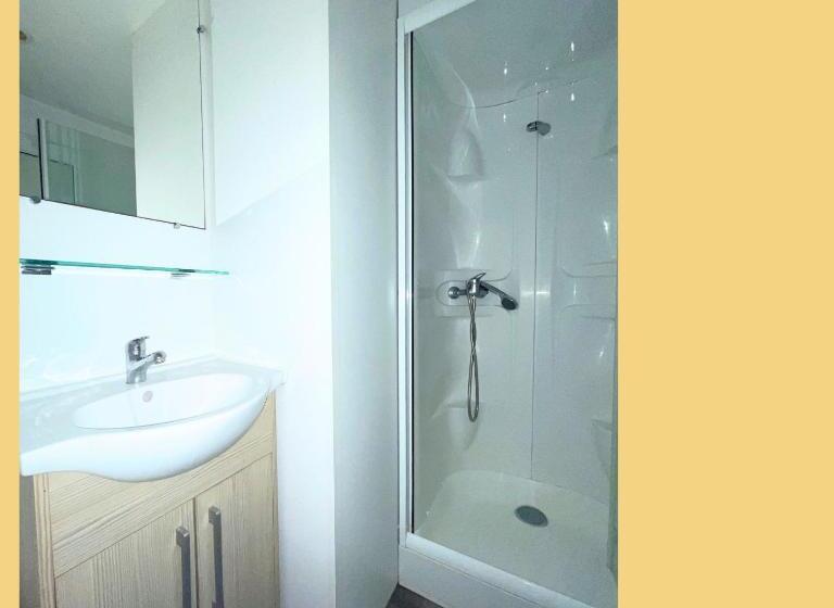 Дом 1 Спальня, Le C24   Charmant Bungalow Tout équipé Pour 4 Avec Tv