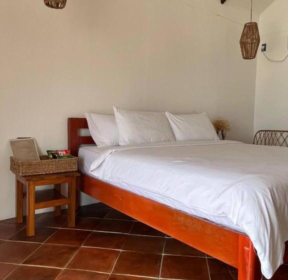 스위트 킹사이즈 침대, Solimar Seaside Cabanas