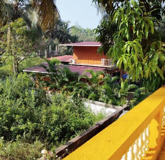 Номер Стандарт с Балконом, Sulochana Resort