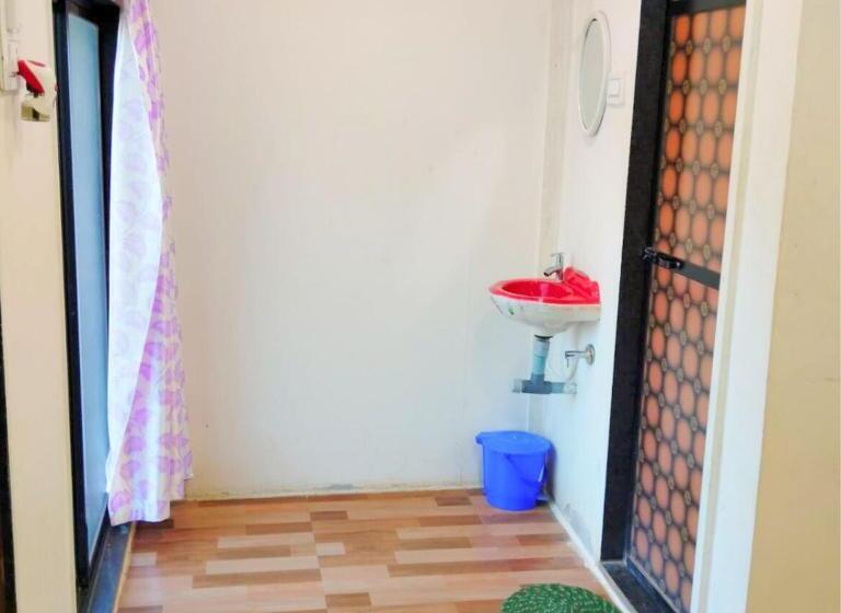 Полулюкс Повышенной Комфортности, Sulochana Resort