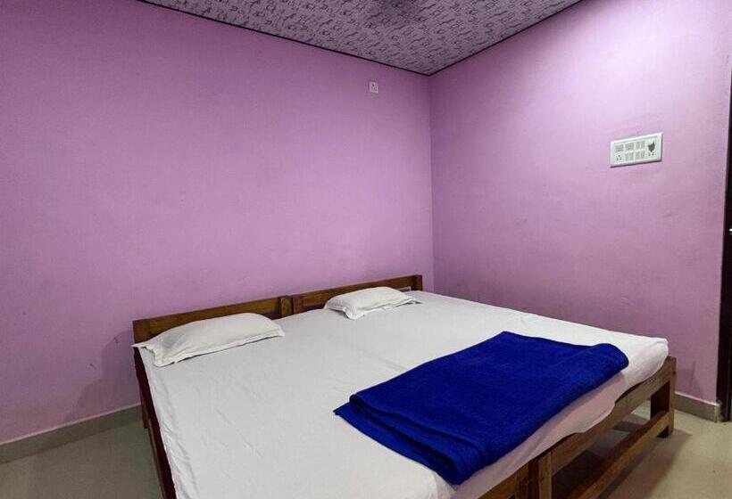 标准间, Staymaker Naik Residency