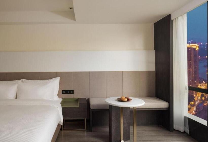 Deluxe room with river view, Jinxi Aerial Riverview Hotel   Chongqing Jiefangbei Hongya Cave