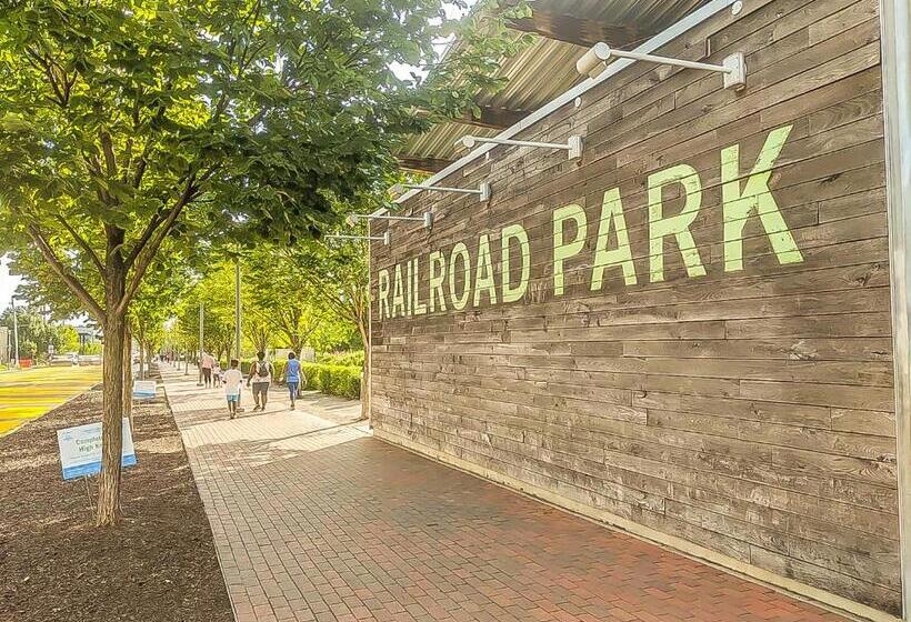 مجموعه ویستا شهر, Market Lofts On 3rd