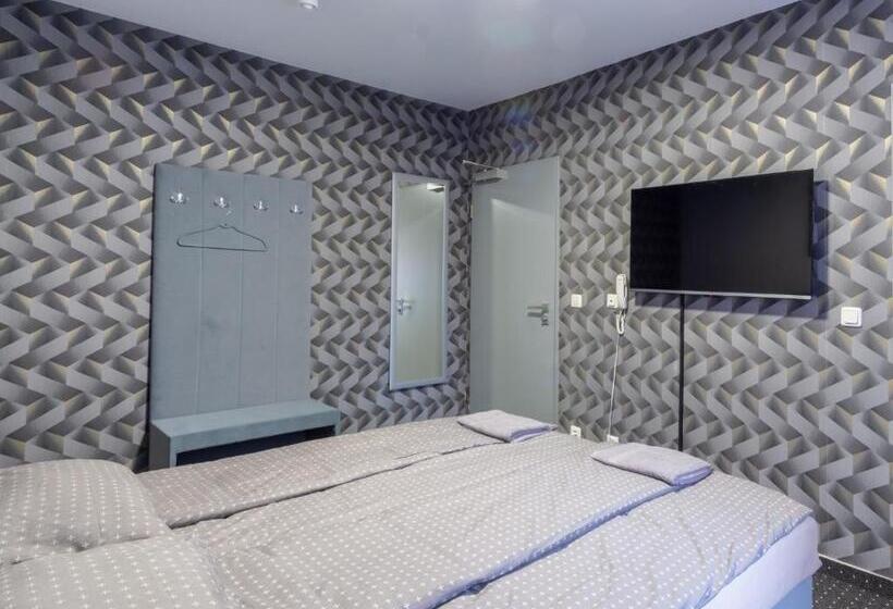 اتاق استاندارد, Bed And Breakfast 33