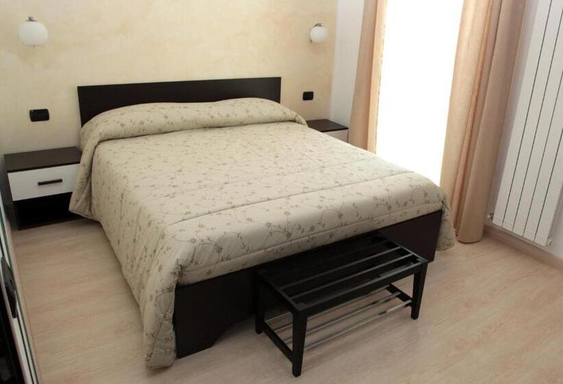 Номер Стандарт с Балконом, Room And Breakfast Luciana Sant Elia A Pianisi