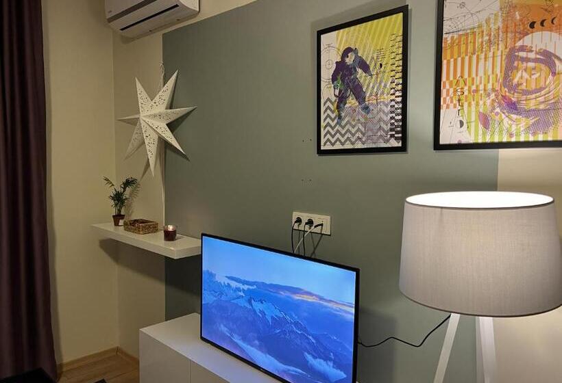 低层单卧公寓, Roj Suite