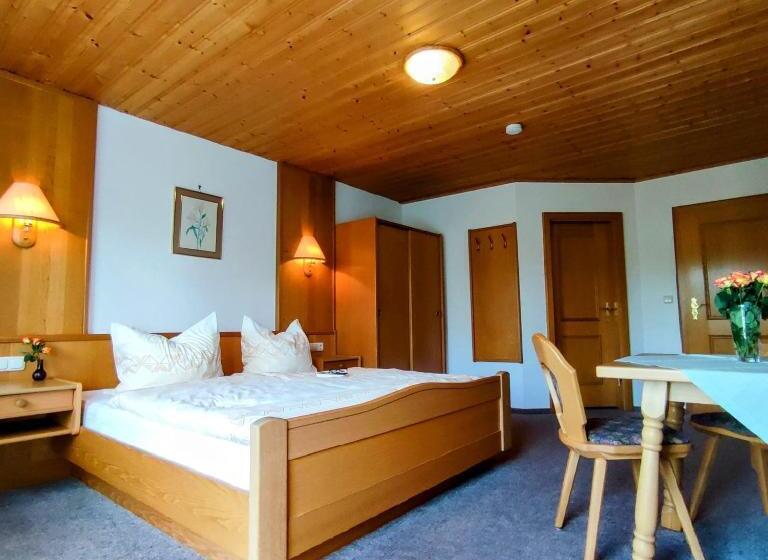 Номер Стандарт, Frühstücks Pension Lichtenauer Hof