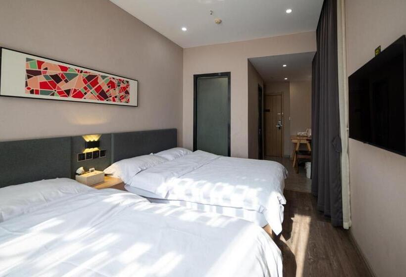 Номер Deluxe, Colour Hotel   Nanchang West Railway Station
