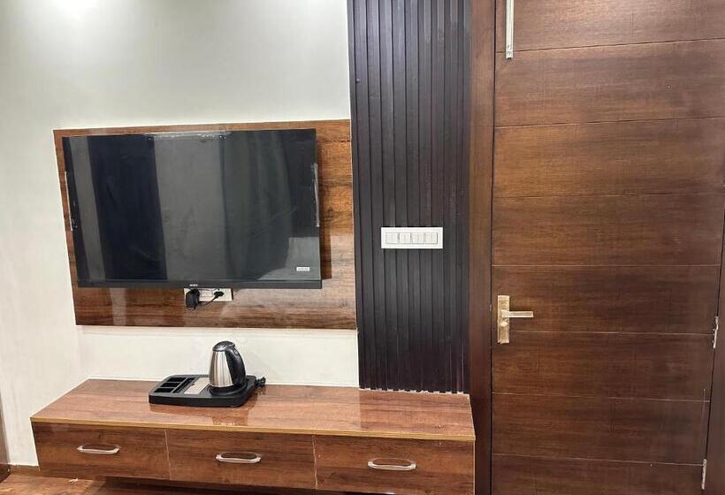 Номер Deluxe, Super Collection O Mall Road Nainital