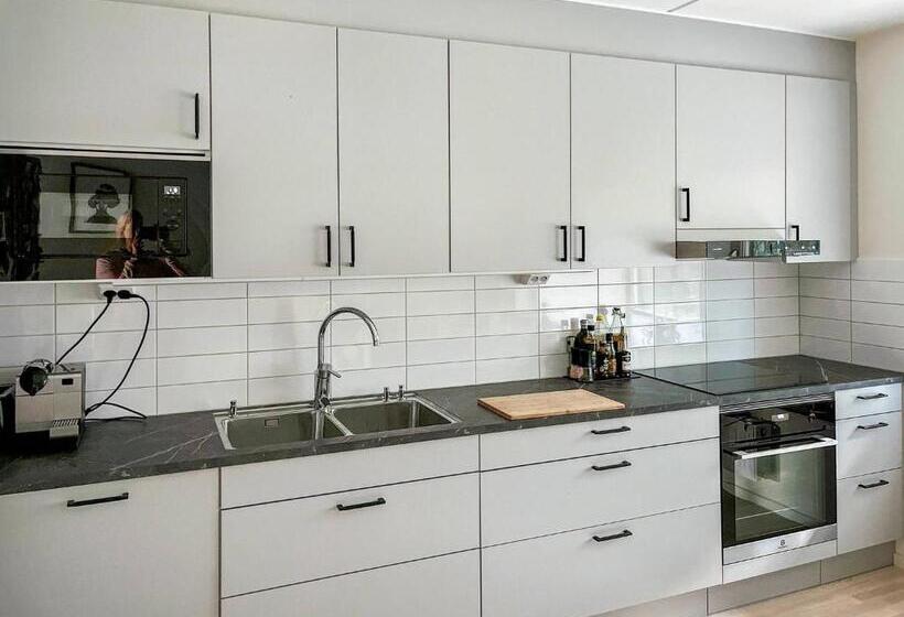 Номер Стандарт, Room In Guest Room   Guest Room Close To Malmö Arena