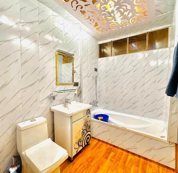 اتاق استاندارد, Floating Luxury Group Of Houseboats