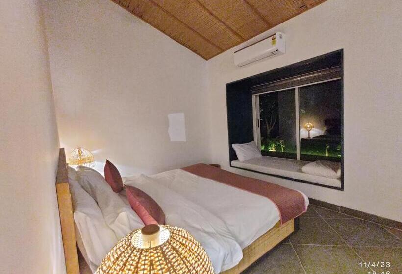 标准房带园景, Girisadan Organic Farm Retreat & Botanical Forest