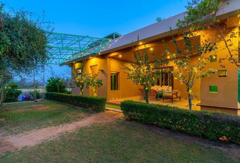 家庭房带园景, Girisadan Organic Farm Retreat & Botanical Forest