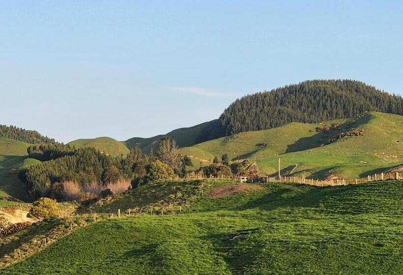 Стандартный Номер Кровать Кинг, A Stunning Retreat In Rotorua!