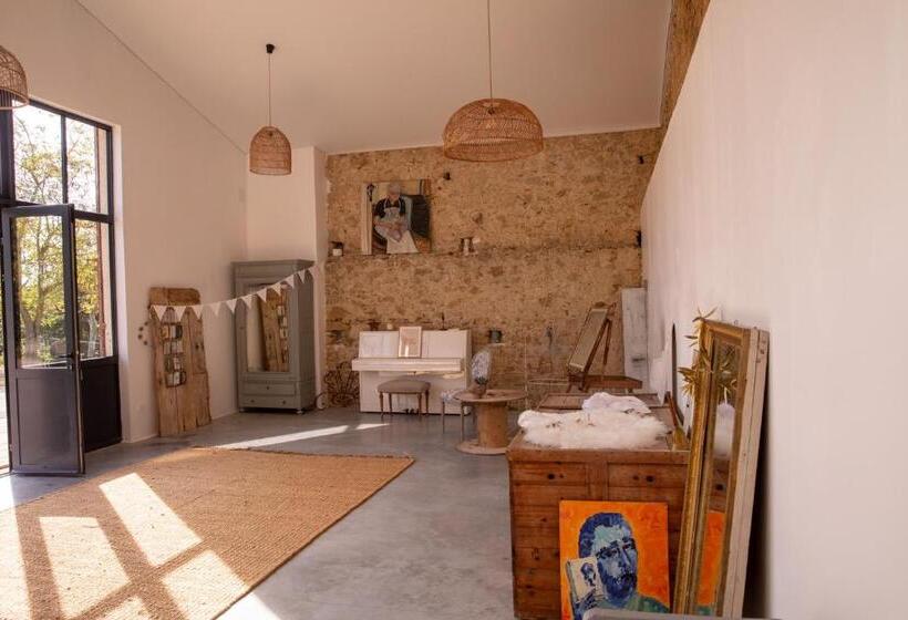 Номер Стандарт с Террасой, Bessire Chambres & Table D Hôtes