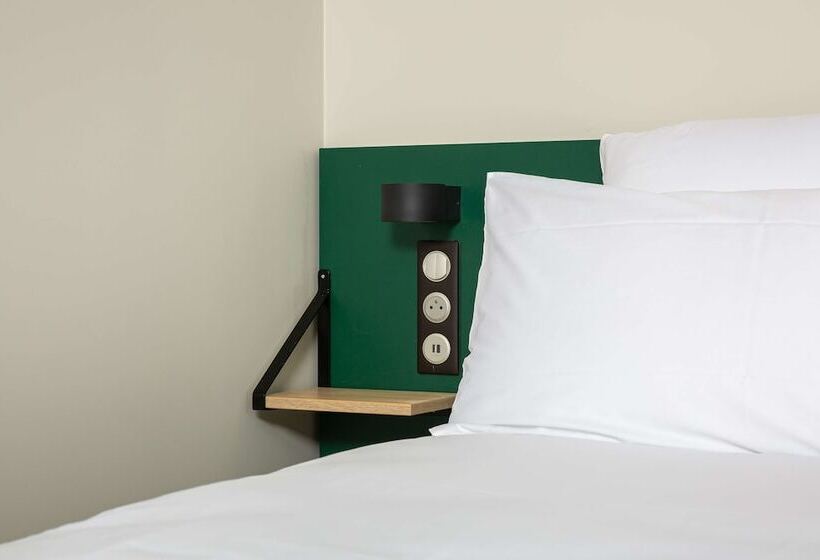 Семейный Номер, Best Western 11bauer Paris Saint Ouen