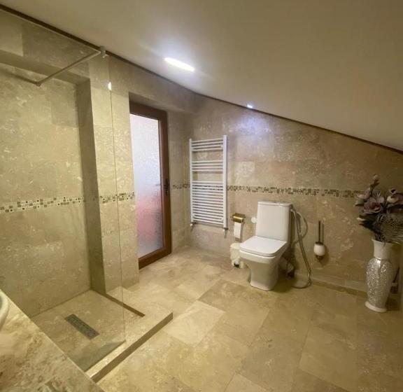 디럭스 룸 킹사이즈 침대, Ami Residence Bucharest Airport&therme&parking