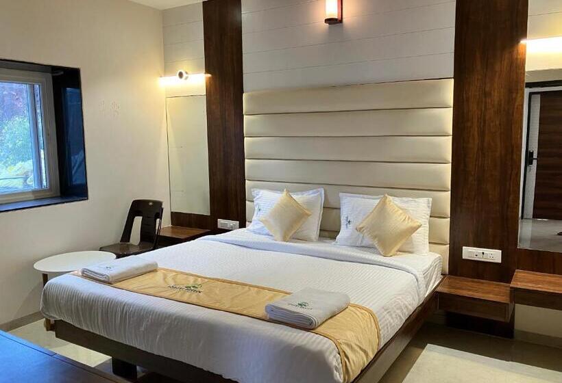 标准间, Forest Breeze Inn
