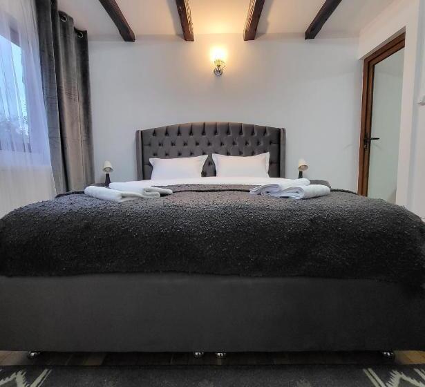 Номер Deluxe Кровать Кинг, Adac Boutique