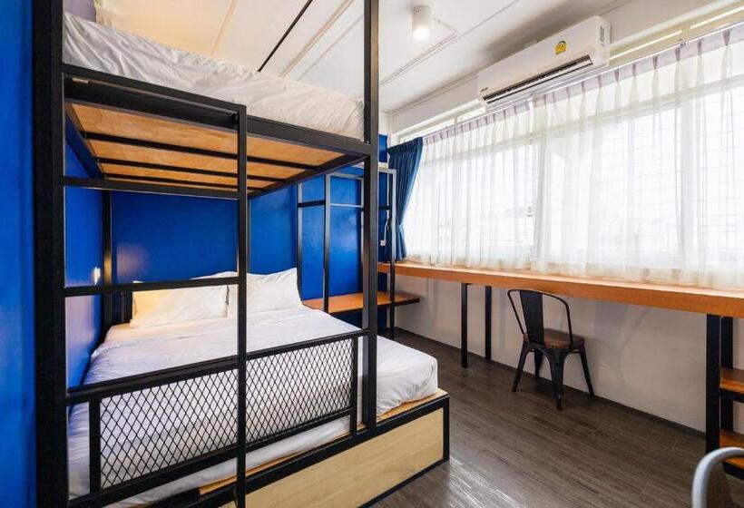 Номер Стандарт Трехместный, Marco Polo Phuket Poshtel & Bistro