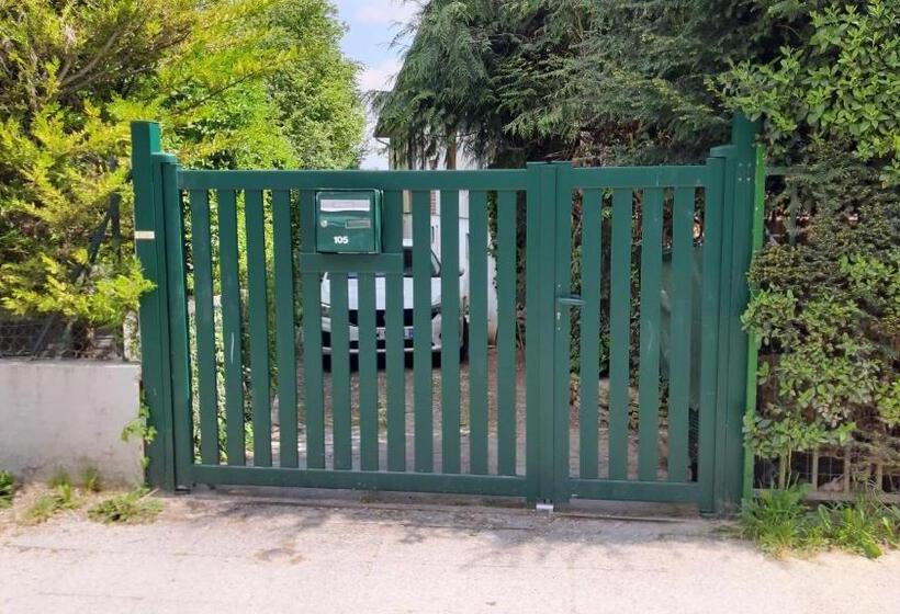 Номер Стандарт Вид на Сад, 1 Chambre Double Le Devenir