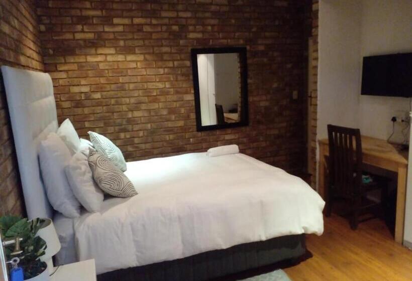 Номер Стандарт, Tshidiso Guesthouse