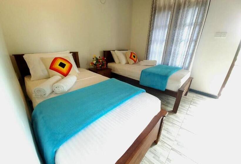 اتاق سوپریور, Dinu Lanka Resort
