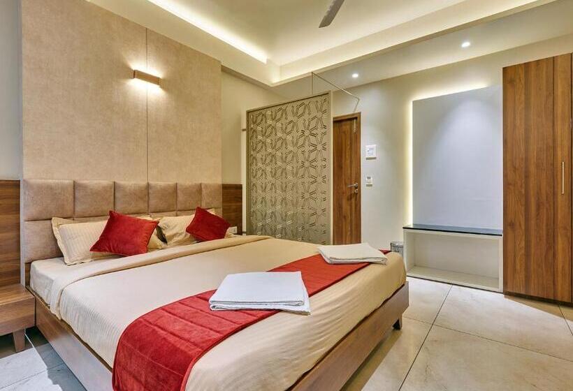 Классический Номер, Swamini Kolhapur