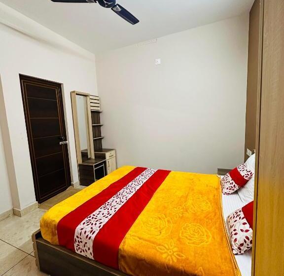Номер Стандарт, Luxe Hotel   Rooms & Villas Wayanad