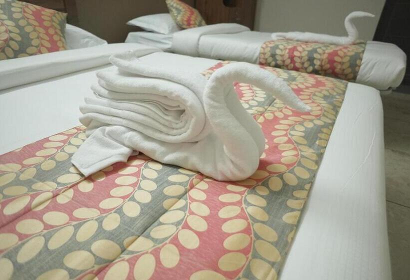 Трехместный Номер Deluxe, Luxe Hotel   Rooms & Villas Wayanad