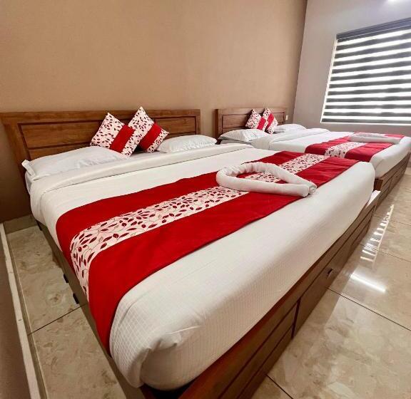 Четырехместный Номер Стандарт, Luxe Hotel   Rooms & Villas Wayanad