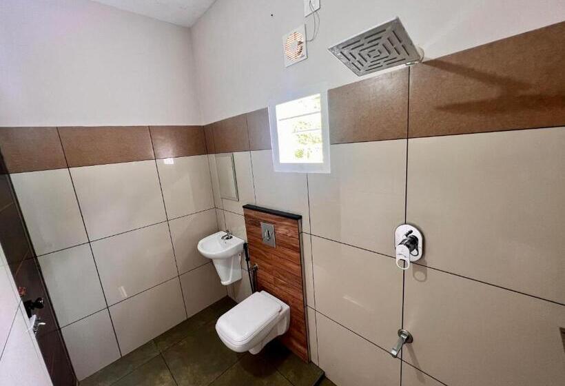 Вилла 3 Спальни, Luxe Hotel   Rooms & Villas Wayanad