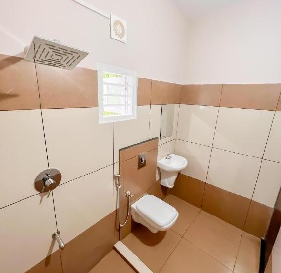 Вилла 3 Спальни, Luxe Hotel   Rooms & Villas Wayanad