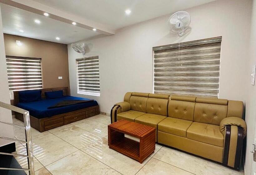 Дом 3 Спальни, Luxe Hotel   Rooms & Villas Wayanad