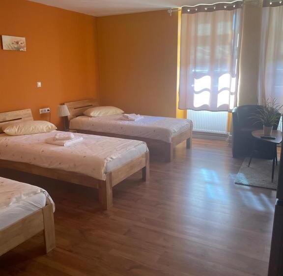 Номер Стандарт Трехместный, Gästezimmer An Der Stadtmauer